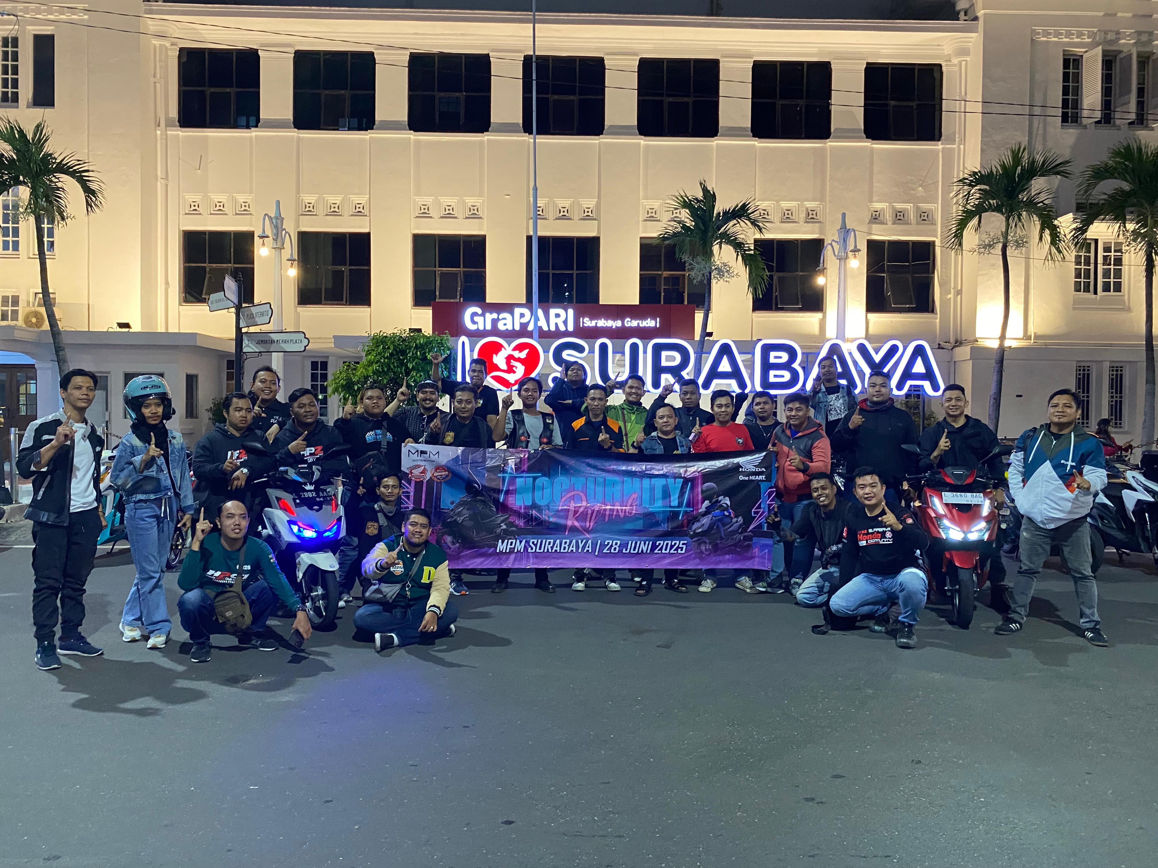 Nocturnity Riding Surabaya: Komunitas Honda Padati Jalanan Malam Penuh Gaya dan Edukasi